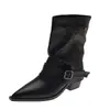 Botas de perna de calça com fivela de couro retrô pós-apocalípticas femininas 2026 novas outono inverno bico fino temperamento botas curtas botas de montaria de meia-panturrilha moderno