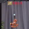 Colgante de Cadena para Teléfono Móvil Talla de Caballo de Palosanto Yiming Xianyuan Arena Verde Arcoíris Llavero de Caballo Tallado en Madera Creativo