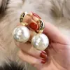 Pendientes de perla grande de 2 cm con aguja de plata, pendientes de arco de metal personalizados, elegantes pendientes exagerados de estudiante de celebridad de Internet