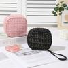 En stock nuevo neceser de lápiz labial estilo Chanel de alta calidad, bolsa de almacenamiento de cosméticos de lujo ligero, bolsa portátil de viaje para algodón sanitario