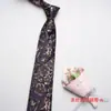 Corbata británica nueva de cuero para hombre con forma de corazón de flor de poliéster corbata de mano corbata de negocios en stock al por mayor
