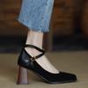 Zapatos de tacón alto nuevos para mujer 2026, estilo nuevo, patchwork de gamuza y cuero, puntera cuadrada retro, tacón grueso, correa cruzada, zapatos Mary Jane