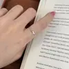 Anel Torcido S999 Prata Pura Coração Duplo Microcravejado, Anel Empilhável Doce e Fashion, Acessório de Mão Elegante e Simples para o Dia a Dia