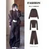 Conjunto de chaqueta con capucha para mujer, nuevo estilo otoño 2026, atuendo casual de dos piezas en color café para mujeres petite, ropa de otoño estilo coreano