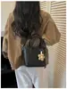 Bolsa única com padrão trançado de nicho, nova bolsa transversal versátil vintage outono e inverno 2026, bolsa de mão tipo sacola feminina