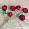 Decoração de Cerimônia de Casamento com Tema Vermelho, Cena de Hotel, Arranjos de Flores, Arranjos de Flores de Teto, Flores Artificiais, Decorações de Casamento