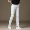 Calça jeans branca de alta qualidade italiana para homens, nova tendência outono/inverno 2026, corte reto slim fit, calça casual