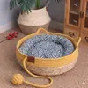 Cama para Mascotas Universal Orejas de Gato para Cuatro Estaciones, Cama Transpirable de Paja Tejida para Perros y Gatos en Verano con Bola de Juguete, Cojín de Algodón Extraíble y Lavable