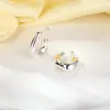 Pendientes Minimalistas Lisos de Metal, Nuevos Pendientes Compactos Elegantes en Forma de C, Pendientes Minimalistas Retorcidos en Forma de Gota de Agua para Mujer