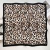 Moda europea y americana de alta gama versátil marrón leopardo simple generoso suave delicado alta gama habitación con aire acondicionado bufanda para el cuello