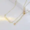 Cadena de Clavícula Elegante Bañada en Oro Real con Circonita Microincrustada Diseño de Nicho Femenino Sentido del Diseño Geométrico Collar con Letra W Collar Distintivo