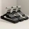 Colgador de plástico grueso con recubrimiento nuevo estilo extra grueso para adultos plástico con recubrimiento antideslizante sin marcas colgador de ropa colgador de ropa para niños