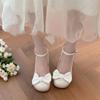 Saltos Altos com Laço para Mulheres 2025 Primavera e Verão Novos Sapatos Mary Jane Sapatos Pequenos de Couro Saltos Grossos Sapatos Femininos Doces e Modernos