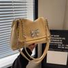 Bolsa de nicho estilo coreano para mulheres, nova moda, design de borboleta, bolsa de ombro única, cor sólida, bolsa de alta qualidade, justa e estilosa