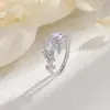 Nuevo Anillo de Hoja Estilo Transfronterizo con Diamantes, Anillo de Brote de Árbol Estilo Minimalista de Gama Alta, Anillo de Hoja Gota de Agua con Diamante Blanco
