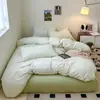 Algodón Puro Teñido en Hilo Algodón Lavado Juego de Cuatro Piezas Algodón Puro Sin Estampar Suministros de Fabricante Funda de Edredón Estilo Japonés Buena Calidad Sábana Mayorista