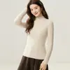 Suéter 100% cachemira pura modelo 2026 para mujer, con cuello semi-alto, diseño de punto acanalado, ajuste suave y cómodo, y adecuado para usar en capas en otoño e invierno.