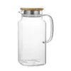 Jarra para Água Fria de Vidro Borossilicato Alto com Design Elegante, Jarra para Chá de Frutas com Tampa Filtrante de Aço Inoxidável Embutida, Tampa de Bambu, Jarra para Água Fria em Formato Quadrado