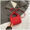 Bolsa Quadrada Pequena Coreana 2025 Novo Verão Design Nicho Bolsa Pequena de Mão Exquisita Bolsa Transversal de Ombro Único High-End