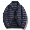 Modelos Antiguos Transfronterizos en Stock Chaquetas Ligeras de Plumas Otoño e Invierno Chaquetas Cálidas Cortas de Invierno Ligeras Fuera de Temporada con Capucha