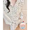 Pijama feminino estilo chique para primavera e outono com bojos, conjunto doce de algodão nuvem com bolinhas, manga longa, para usar em casa, disponível para entrega no Xiaohongshu