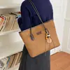 Bolsa de Veludo Camurçado Feminina 2026 Nova Outono High-End Retro Merade Bolsa de Ombro Único Bolsa Tote de Grande Capacidade