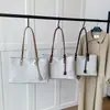 Diseño de Nicho 2026 Nueva Moda Versátil Gama Alta Primavera/Verano Retro Bolso de Hombro Único Bajo el Brazo Bolso Elegante para Viajero