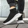 Nuevos Zapatos Calcetín Tejido Volador para Hombre Transfronterizos de Talla Grande Suela Gruesa Caña Alta Zapatos para Enamorados Zapatilla de Malla Transpirable Ligera para Pie