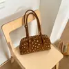 Bolso de bolos de nicho estilo coreano para mujer, nueva colección 2026, diseño de lunares, gran capacidad, bolso de hombro, adecuado para el transporte diario, bolso tipo almohada moderno y a la moda
