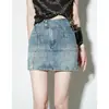 Saia Jeans Retrô Americana para Mulheres na Primavera e Verão Novo Estilo Cintura Alta Pequena Visual Emagrecedor Anti-Exposição Linha A Justa ao Corpo Saia Curta