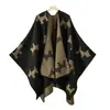 Chal de estilo coreano para mujer, patrón de dibujos animados simple, con abertura, otoño e invierno, engrosado, cálido, capa tipo cárdigan de jacquard, venta caliente transfronteriza, nuevo