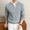 Suéter quente de tricô falso de duas peças espessado de 780g para homens, nova moda casual outono e inverno 2026 malhas masculinas