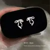 Pendientes de Lazo Sencillos Estilo Coreano para Mujer, Dulces y Elegantes, Modernos y Versátiles para el Trabajo, con un Toque de Lujo