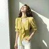 Blusa Amarilla de Gasa de Manga Corta para Mujer de Verano, Nuevo Estilo Francés, de Alta Gama, Muy Bonita, Top Fruncido que Ceñe la Cintura