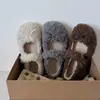 Zapatos planos de pelo estilo hada para mujer, nuevo calzado de exterior para otoño/invierno, con lazo, forrados de felpa para abrigar, zapatos de algodón con forma de frijol, zuecos