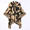Outono e inverno feminino xale capa de cashmere monocromático com fenda frontal usável dos dois lados xale quente venda quente Amazon