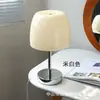 Lâmpada de Mesa de Vidro Bauhaus Era Medieval Criativa Nórdica Moderna Ferro Quarto Cabeceira Pessoas Dormitório Iluminação de Ambiente