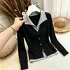 Cárdigan de Punto Falso de Dos Piezas con Bloques de Color y Cuello Polo para Mujer Otoño 2026 Estilo Coreano Ajuste Delgado Temperamento Suéter Adelgazante Capa Base