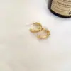 Textura Fosca Padrão Cruzado Disco Espiral Anti-Mosquito Clipe de Orelha Brincos de Outono e Inverno de Alto Padrão Brincos de Design de Luxo Acessível Brincos para Mulheres