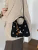 Bolsa de Couro Fosco para Axila Feminina 2026 Novo Estilo Design de Nicho Ombro Único Transversal Bolsa de Mão Feminina Estilo Versátil de Alta Qualidade
