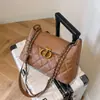 Fornecimento ao vivo Venda Direta da Fábrica Nova Moda bordado losango retrô fio bolsa de ombro único transversal popular na internet para passear