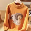 Suéter de Lana Pura para Niños y Niñas, Mismo Estilo, Suéter Pulóver Grueso de Siete Puntos con Cuello Semialto Bordado Jacquard de Ardilla de Dibujos Animados