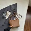 Bolsa Saco Estilo Relaxado Novo Verão 2026, Bolsa Transversal Feminina Única na Moda Tendência, Bolsa de Mão Estilosa de Alto Valor