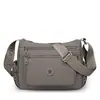 Bolso tote de nailon con múltiples compartimentos para mujeres de mediana edad y mayores, nuevo estilo 2025, moderno, gran capacidad, bolso de hombro versátil