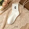 Meias Outono e Inverno Algodão Feminino Ins Meias de Comprimento Médio da Moda Absorventes de Suor Esportes Bordados Letra C Meias Casuais Cano Alto Meias All-match
