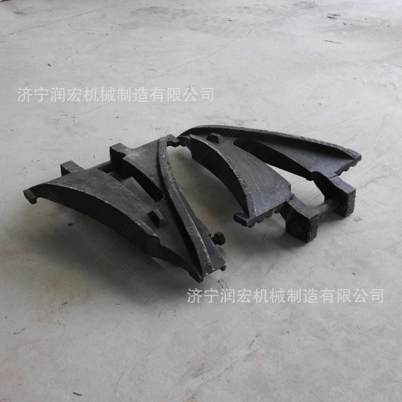 60轨人字形复轨器