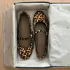 Zapatos Mary Jane de Piel de Cordero Genuina Súper Suave con Estampado de Leopardo para Mujer, Zapatos Planos tipo Ballet con Hebilla de Estilo Francés, Zapatos Planos, Zapatos de Punta Redonda
