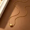 Collar de Acero de Titanio en Forma de Corazón para Mujer, Estilo Minimalista, Elegante Gargantilla de Corazón Color Melocotón, Cadena para Clavícula, Lujo Ligero y Sensación de Alta Gama