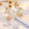 Aretes Cuadrados de Circonita Estilo Coreano, Lujo de Nicho, Gama Alta, Elegantes, Versátiles Aretes de Perla para Mujer