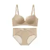 Novo Conjunto de Sutiã e Calcinha de Renda Sexy Sem Costura para Mulheres com Seios Pequenos Push-up Confortável Suporte Lateral Sem Fio Respirável Lindo nas Costas